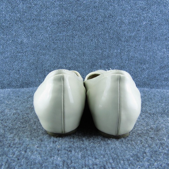 Cliffs by White Mountain Playdate Women Flat Shoe Beige Synthetic Slip On Sz 8.5 - Picture 5 of 9